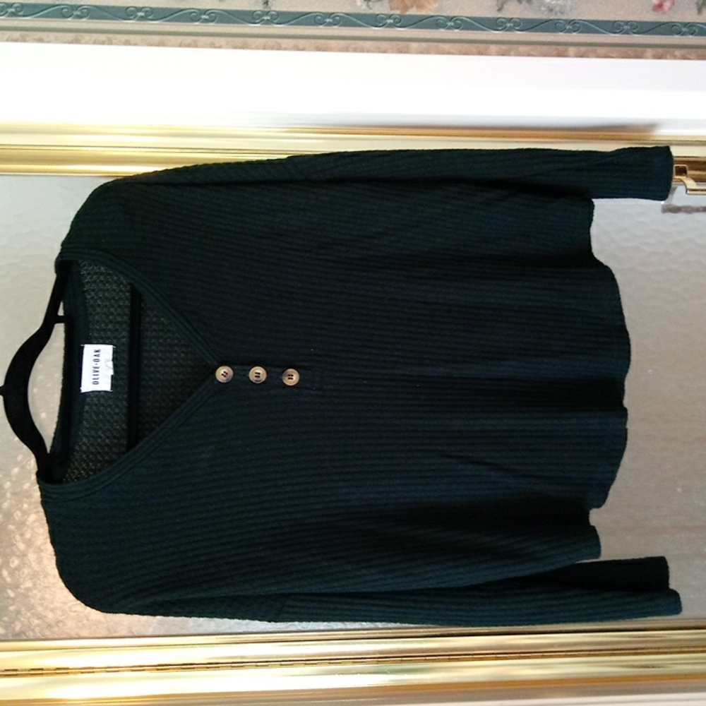 Olive + Oak Top